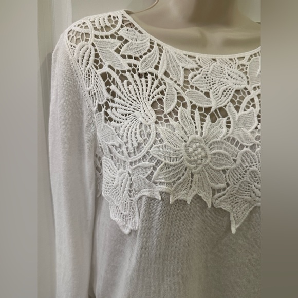 J. Jill XS White Linen Blend Embroidered Collar Chest Lightweight Sweater - Picture 3 of 13